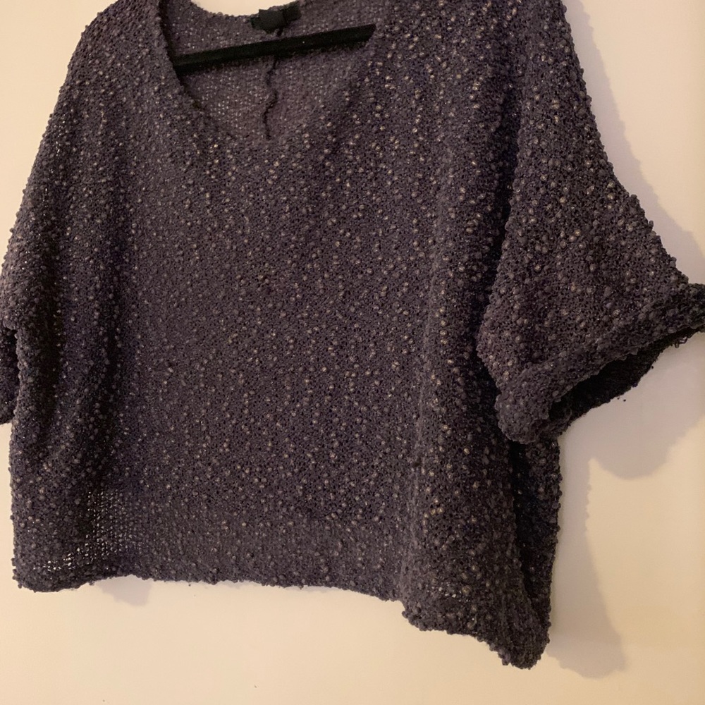 sweater - Picture 4 of 4